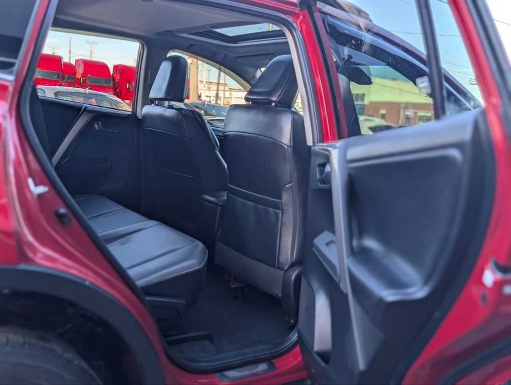2015 Toyota Rav4 Image 12