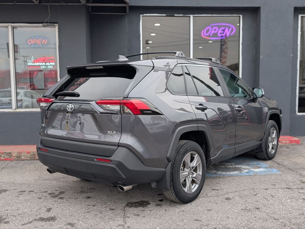 2024 Toyota Rav4 Image 7