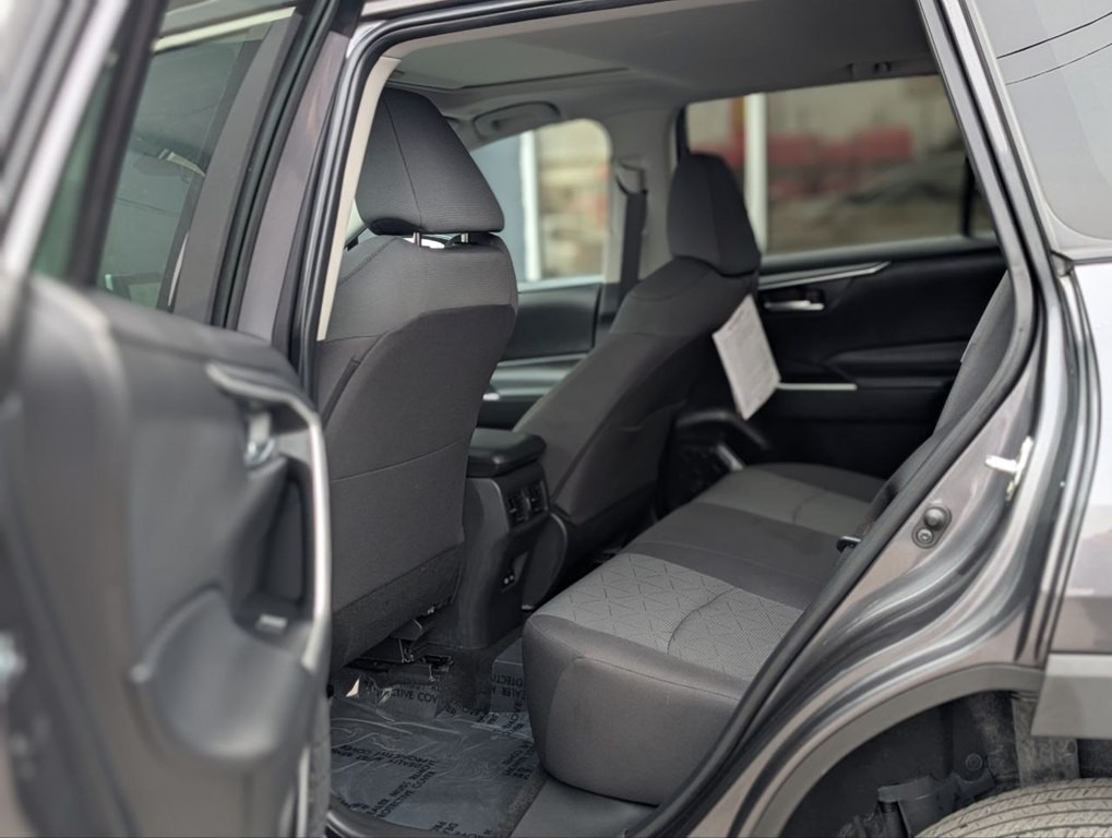 2024 Toyota Rav4 Image 11