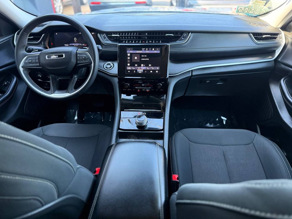 2023 Jeep Grand Cherokee Image 18