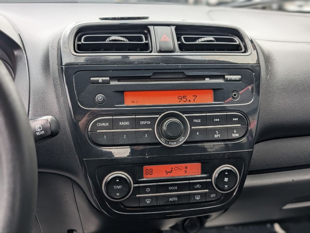 2014 Mitsubishi Mirage Image 22