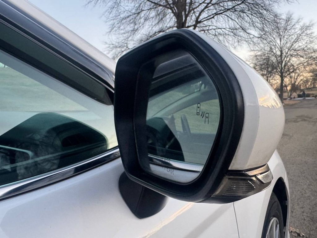 2022 Toyota Camry Image 18