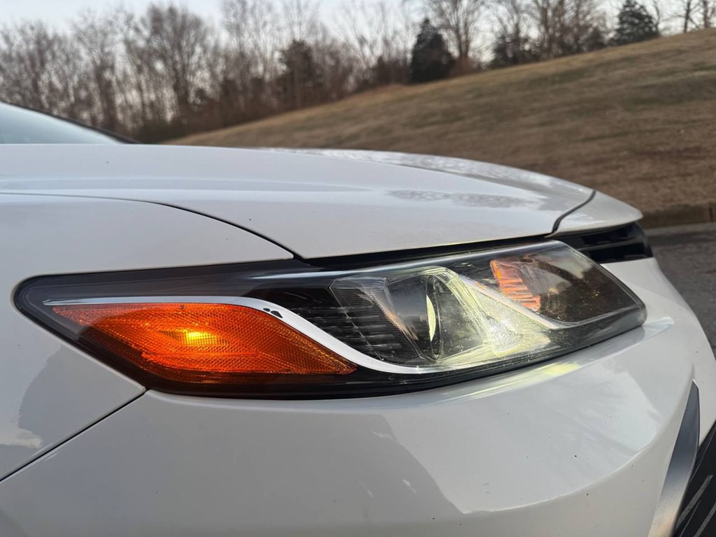 2022 Toyota Camry Image 19