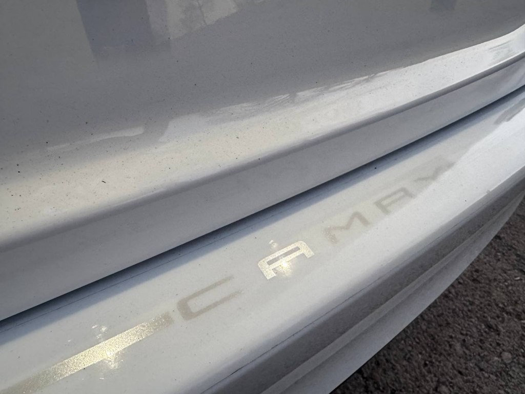 2022 Toyota Camry Image 38