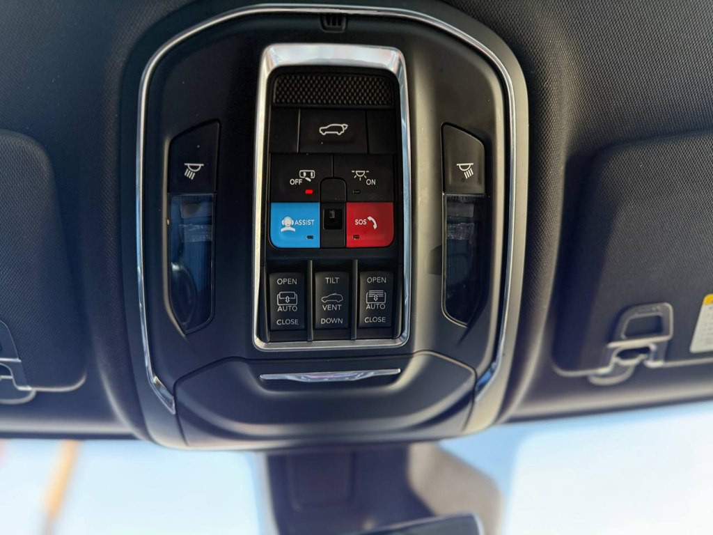 2024 Jeep Grand Cherokee Image 45