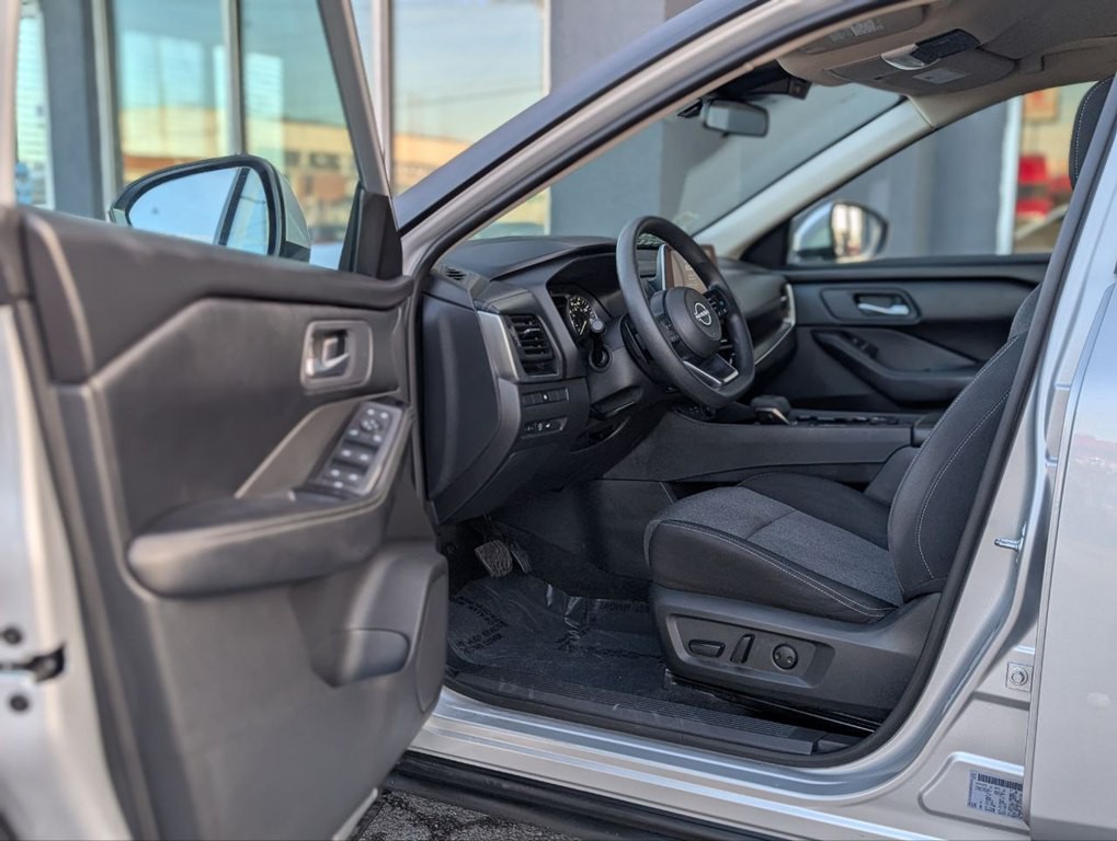 2024 Nissan Rogue Image 24