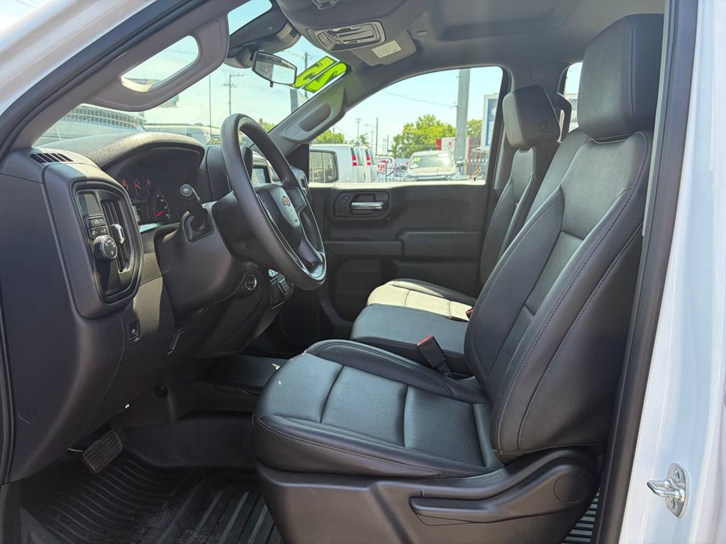 2025 Chevrolet Silverado 1500 Image 39