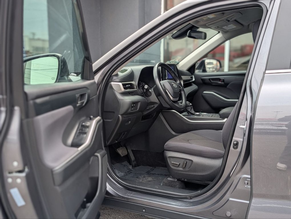 2024 Toyota Highlander Image 10