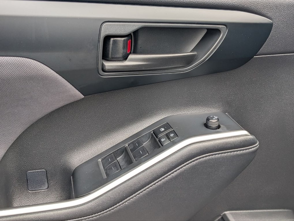 2024 Toyota Highlander Image 25