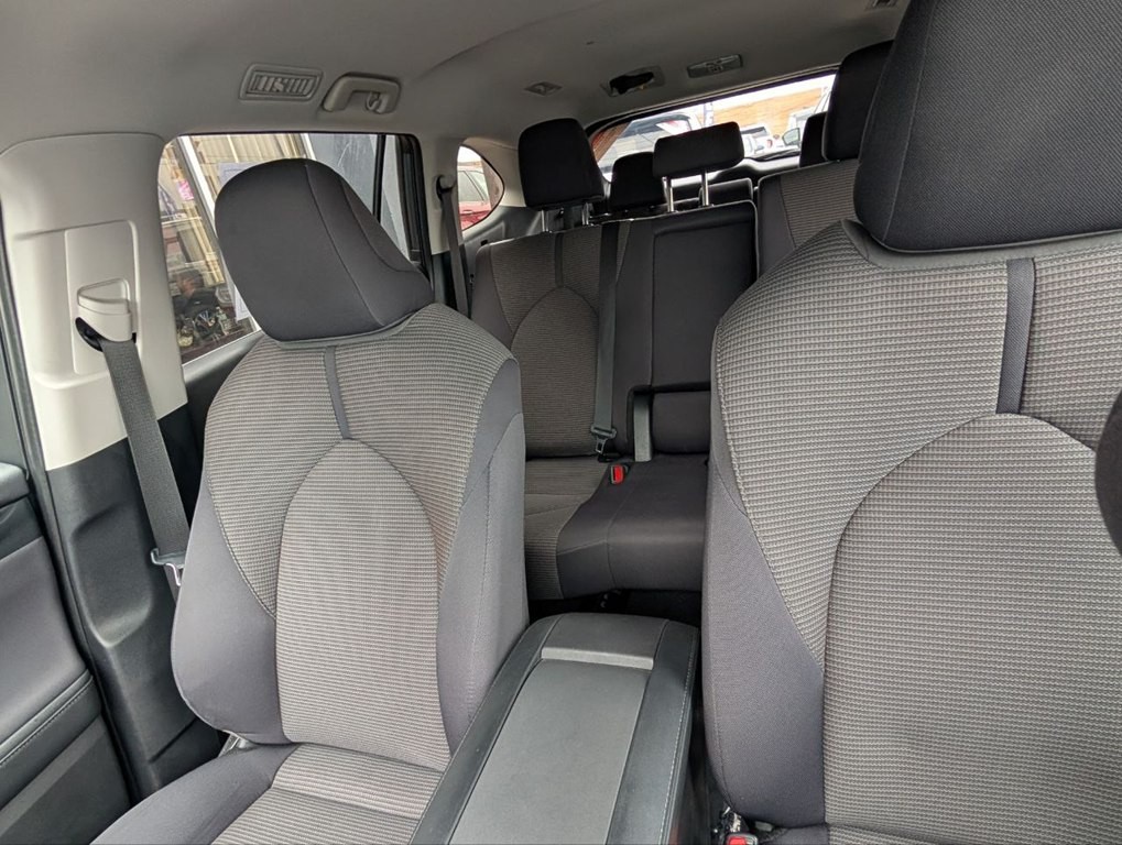 2024 Toyota Highlander Image 31