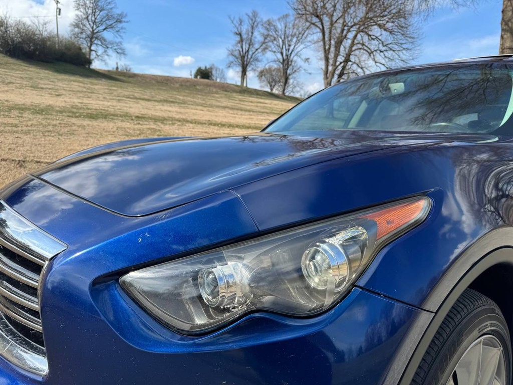 2012 INFINITI FX35 Image 12