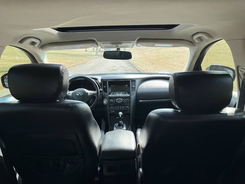 2012 INFINITI FX35 Image 18