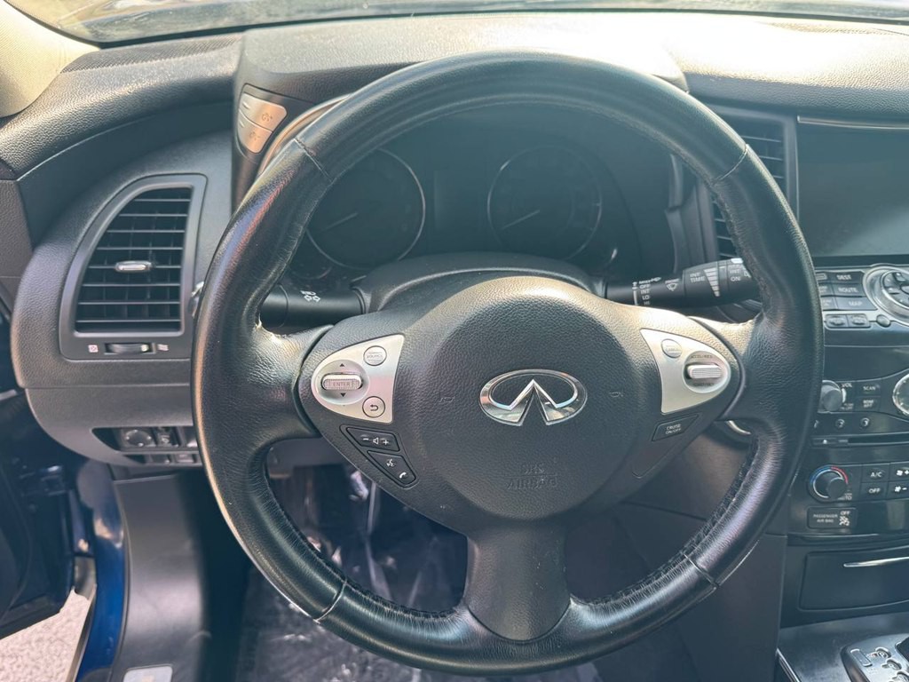 2012 INFINITI FX35 Image 23