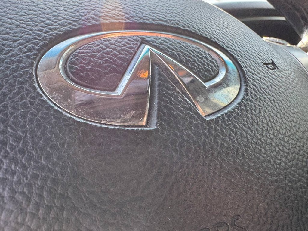 2012 INFINITI FX35 Image 36