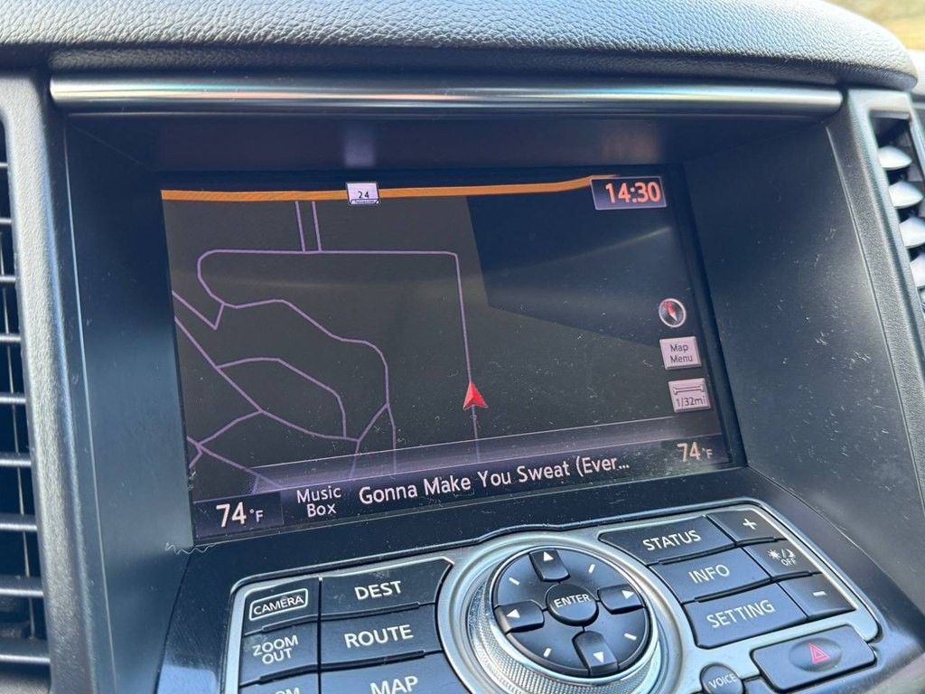 2012 INFINITI FX35 Image 41