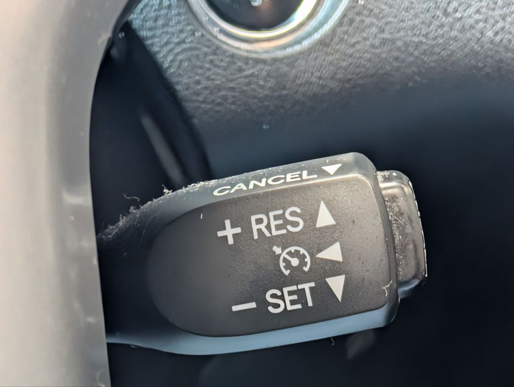 2017 Toyota Sienna Image 28