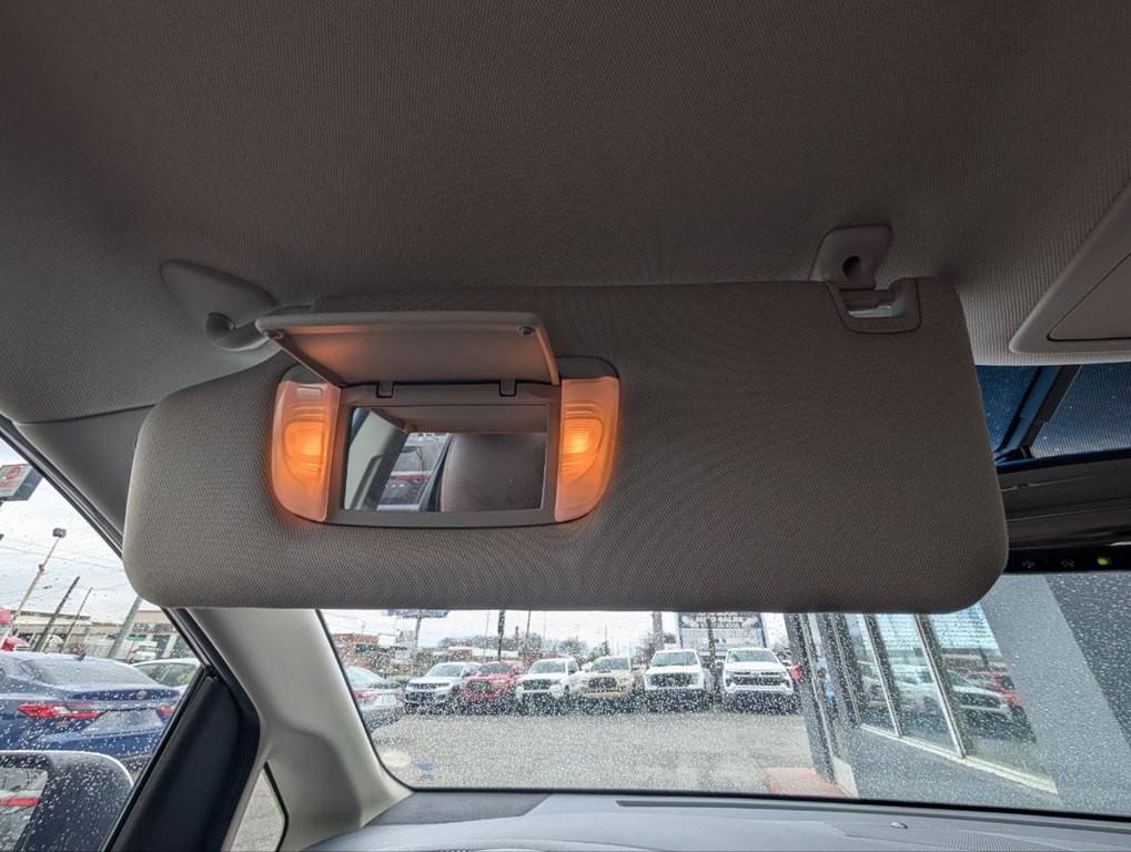 2017 Toyota Sienna Image 33