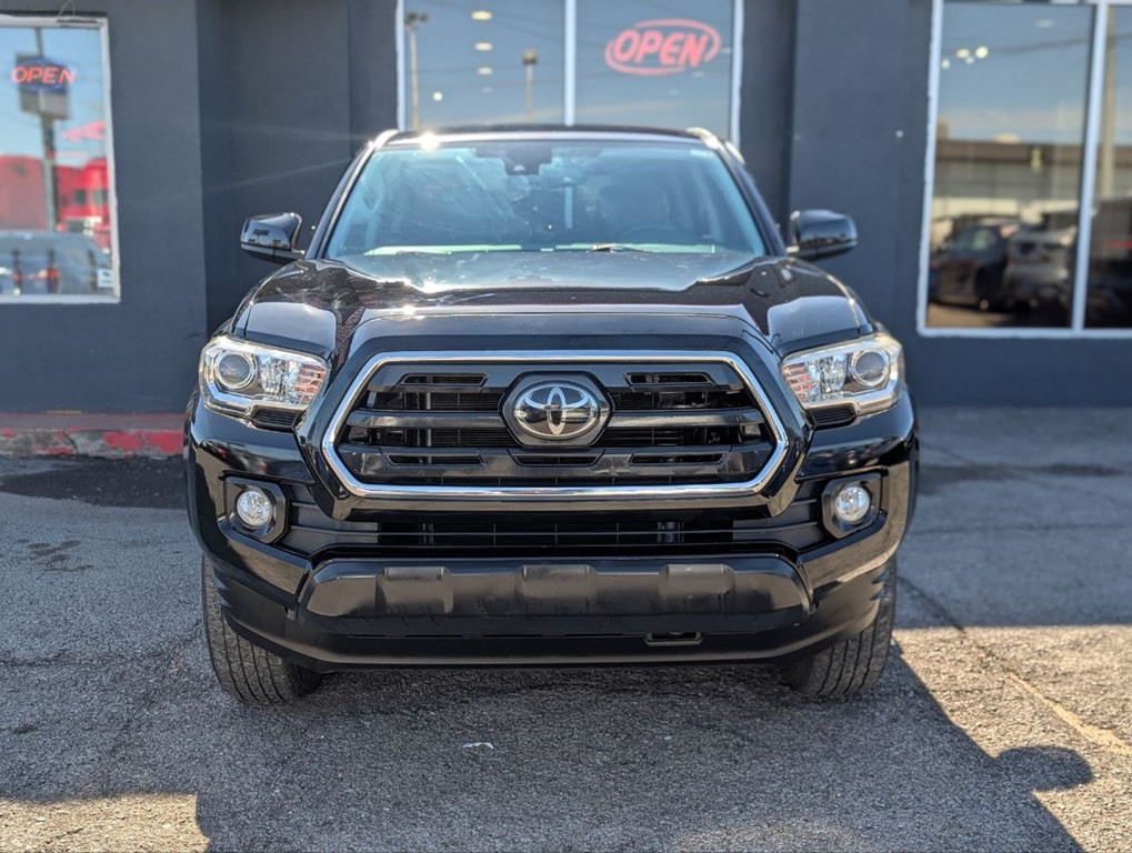 2018 Toyota Tacoma Image 8