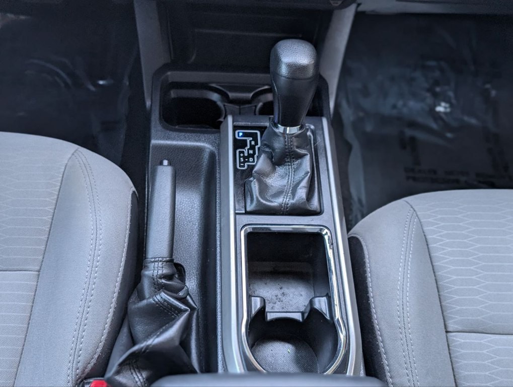 2018 Toyota Tacoma Image 18