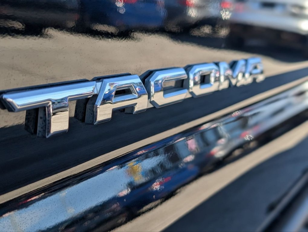 2018 Toyota Tacoma Image 29