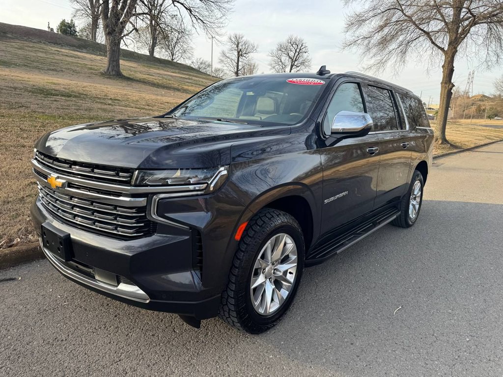 2023 Chevrolet Suburban Image 2