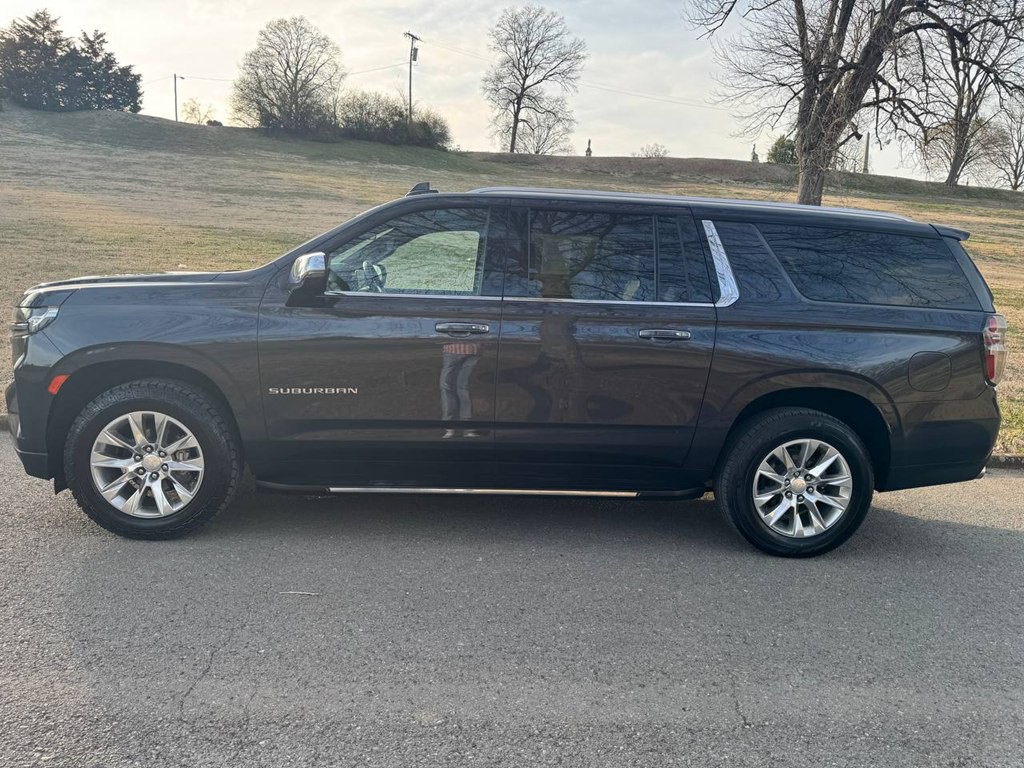2023 Chevrolet Suburban Image 3