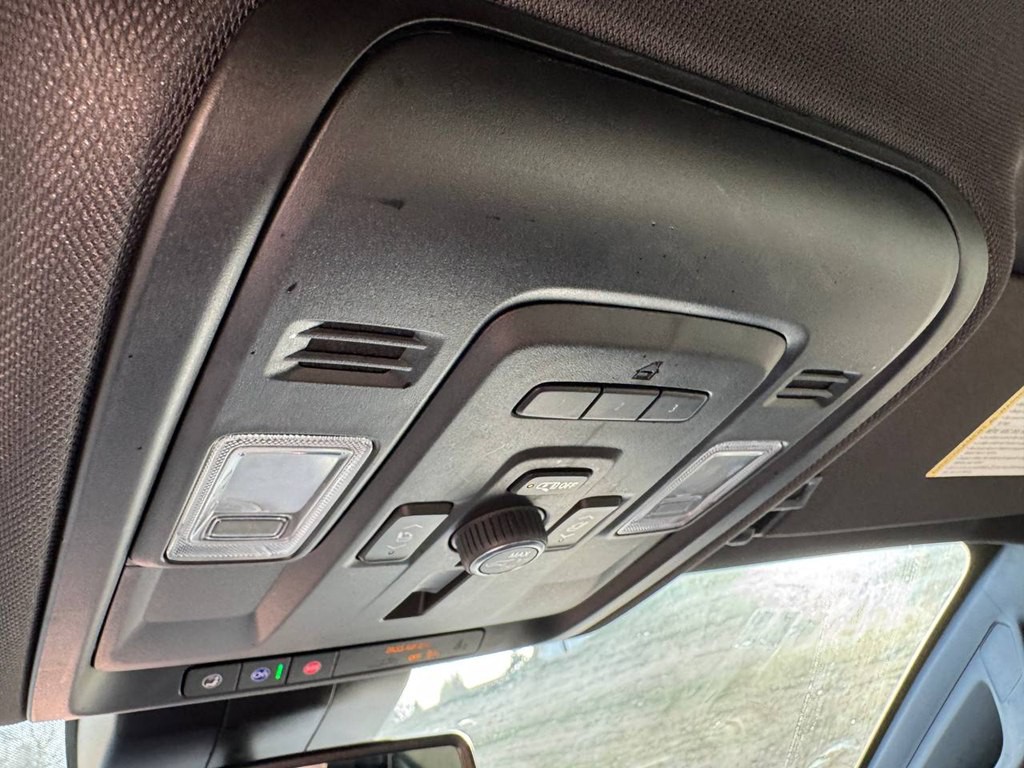 2023 Chevrolet Suburban Image 42