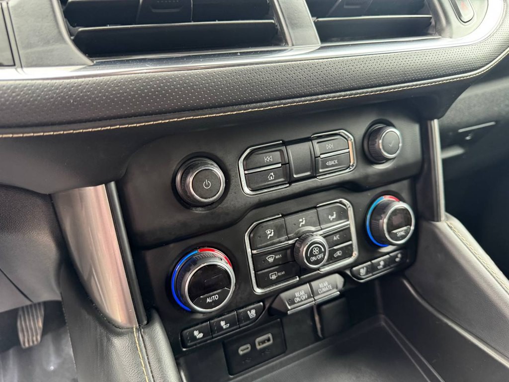 2023 Chevrolet Suburban Image 33