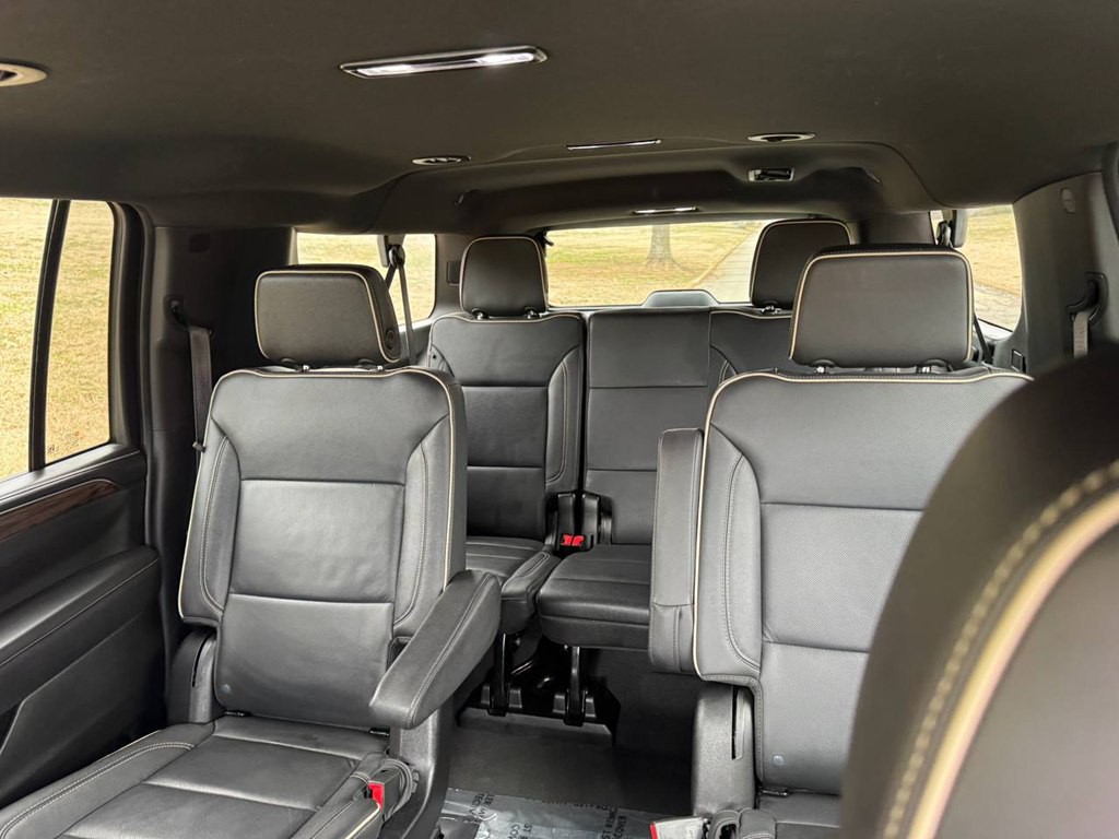 2023 Chevrolet Suburban Image 35