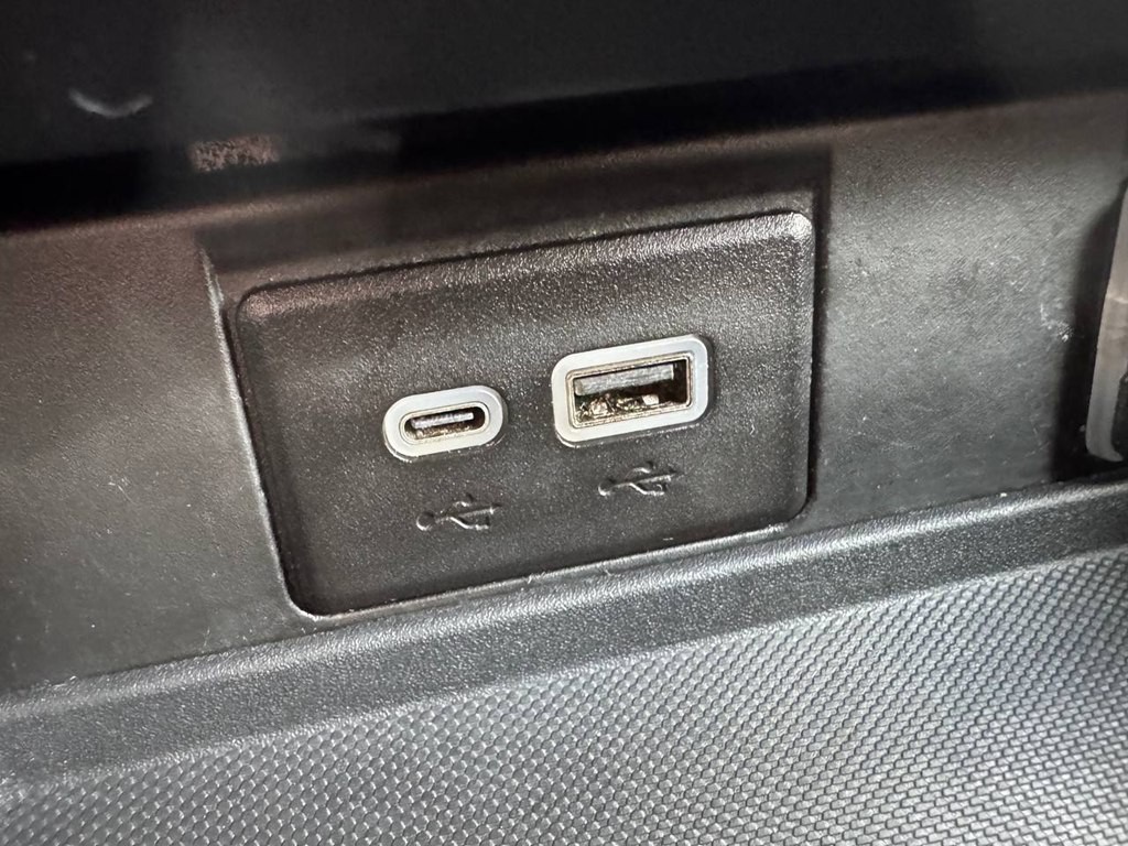 2023 Chevrolet Suburban Image 43