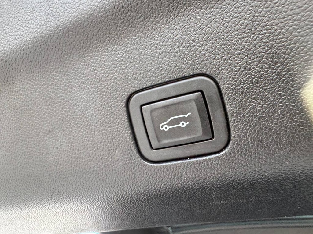 2023 Chevrolet Suburban Image 64