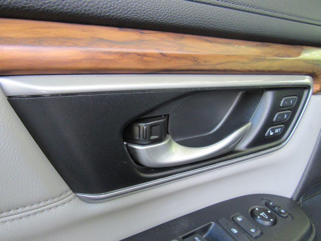 2018 Honda CR-V Image 25