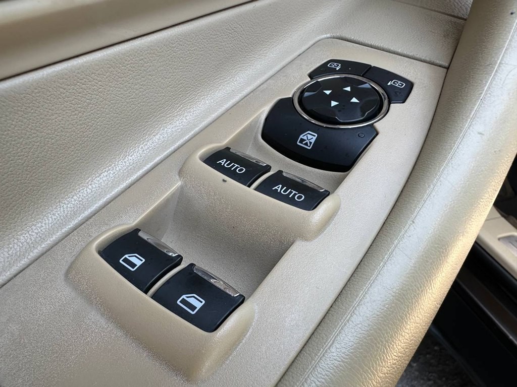 2013 Ford Taurus Image 14