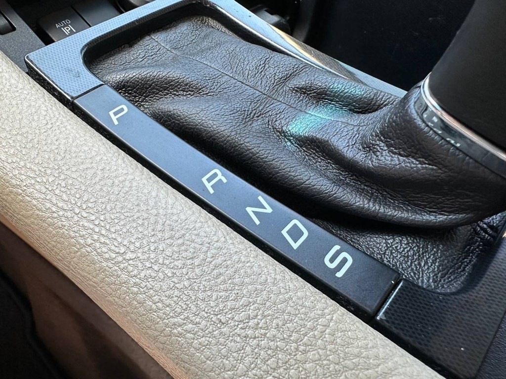 2013 Ford Taurus Image 19