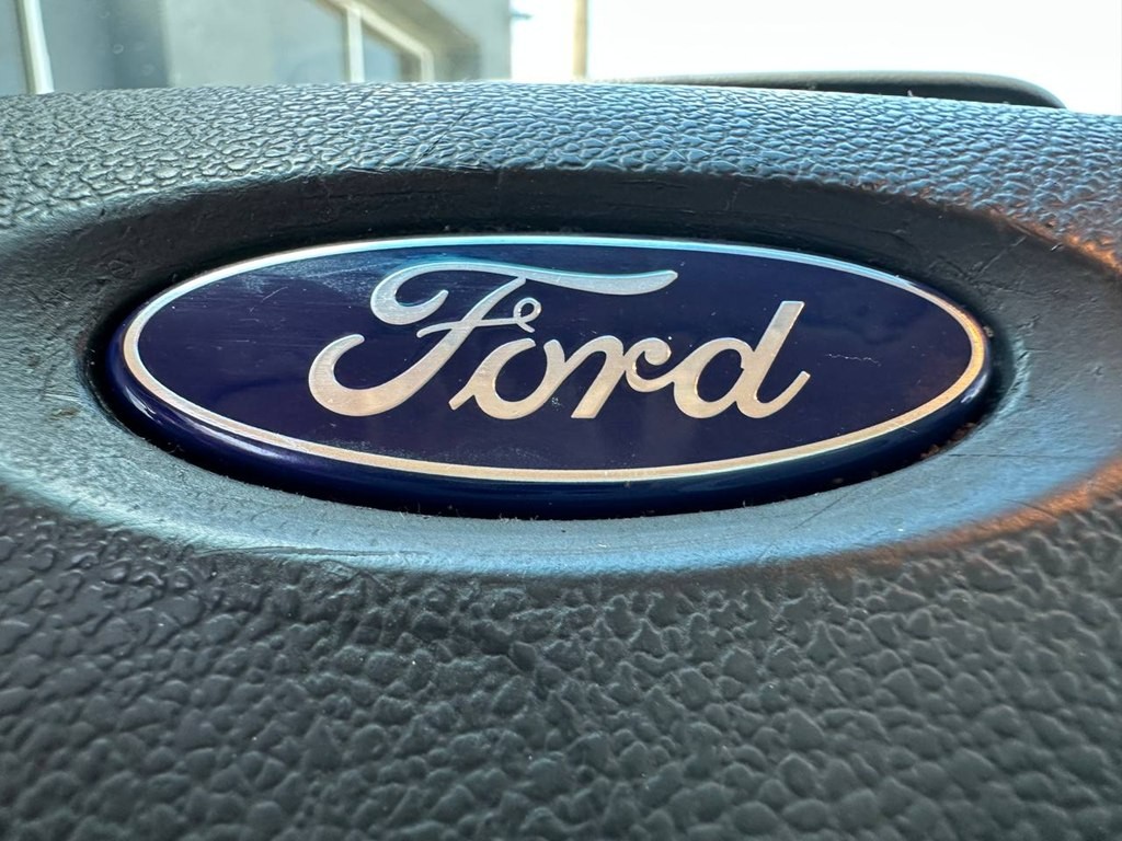 2013 Ford Taurus Image 28