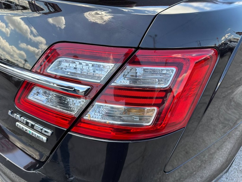 2013 Ford Taurus Image 43