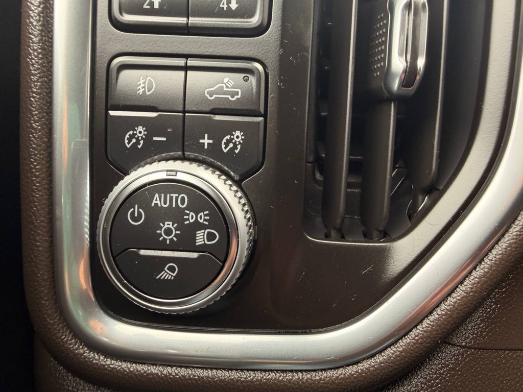 2020 GMC Sierra Image 17