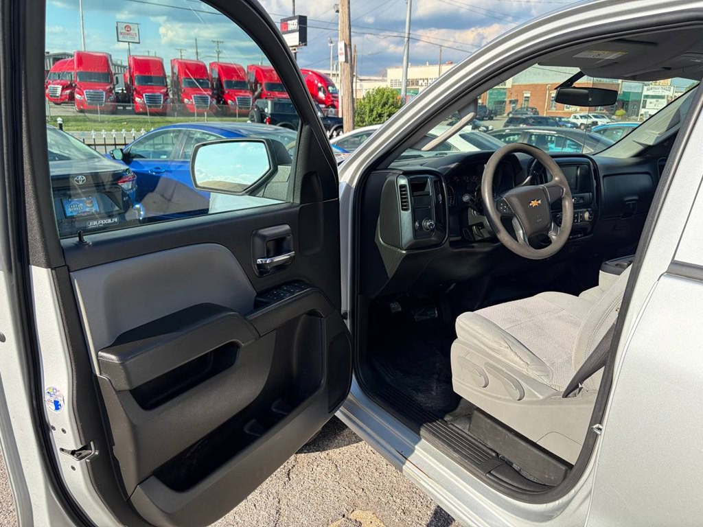 2018 Chevrolet Silverado 1500 Image 11