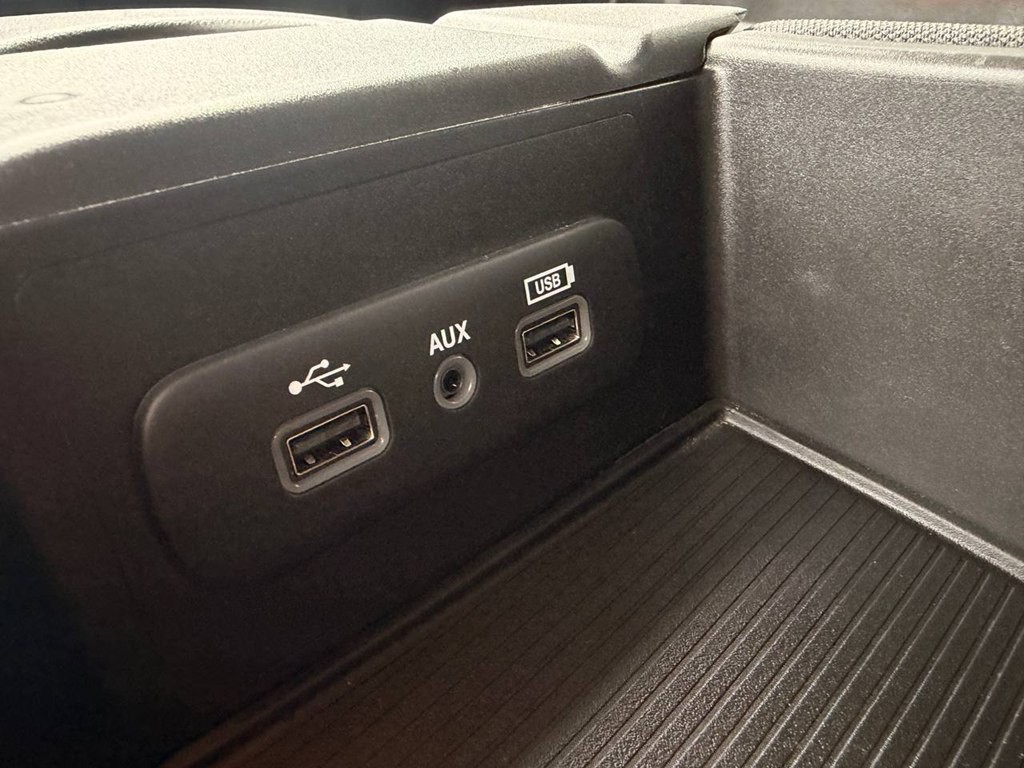 2021 RAM 1500 Image 38