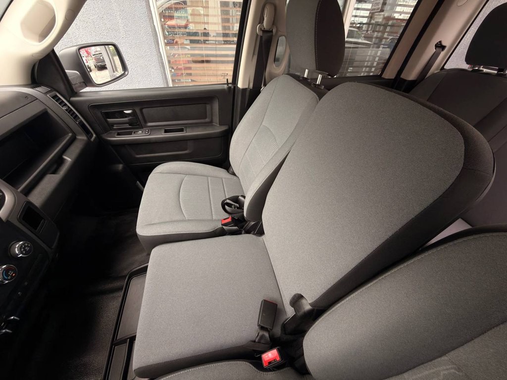 2021 RAM 1500 Image 40