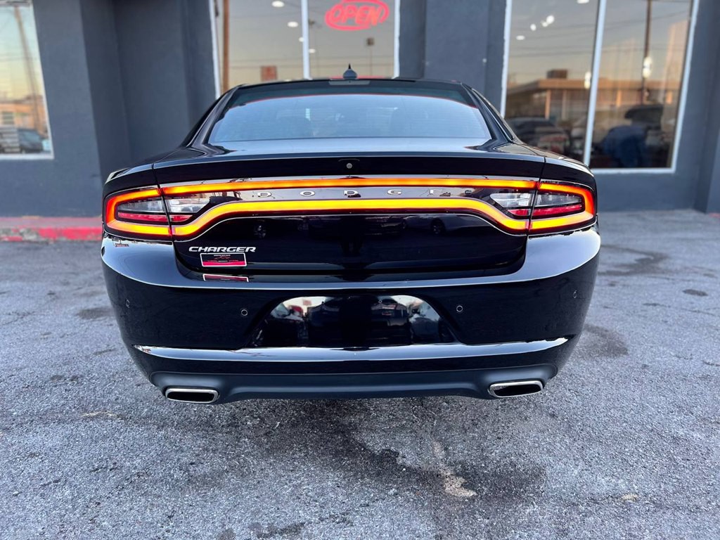 2022 Dodge Charger Image 4