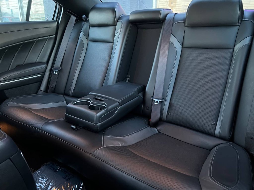 2022 Dodge Charger Image 16