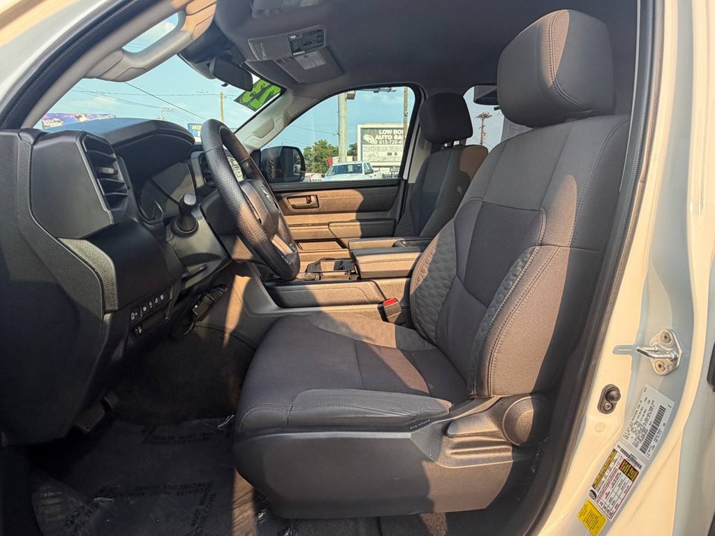 2023 Toyota Tundra Image 30