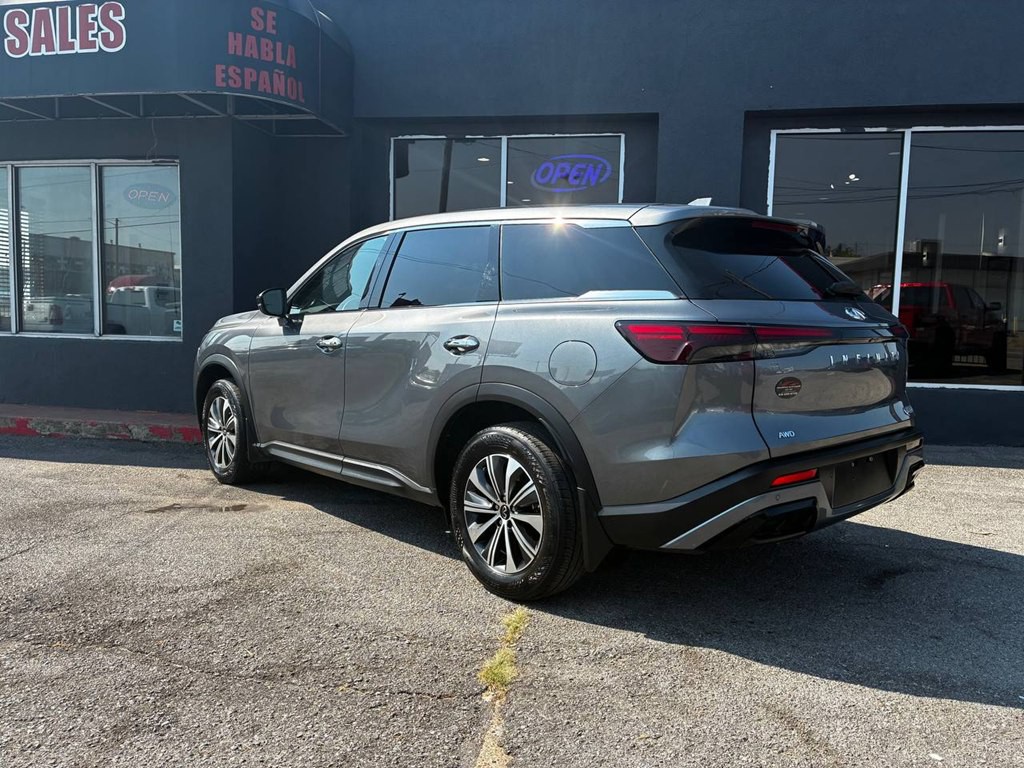 2023 INFINITI QX60 Image 4
