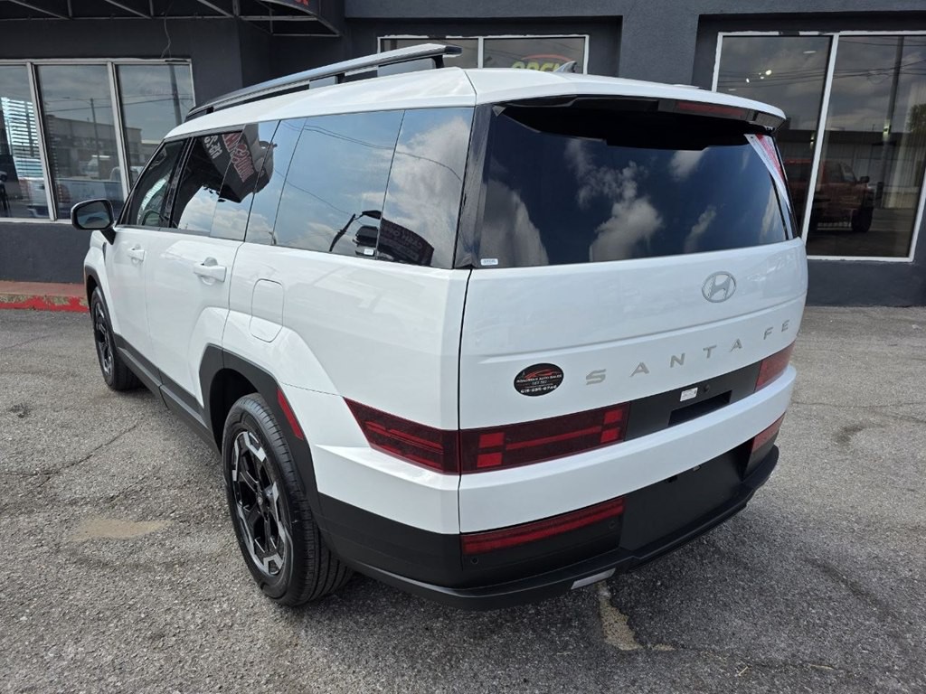 2026 Hyundai Santa Fe Image 4
