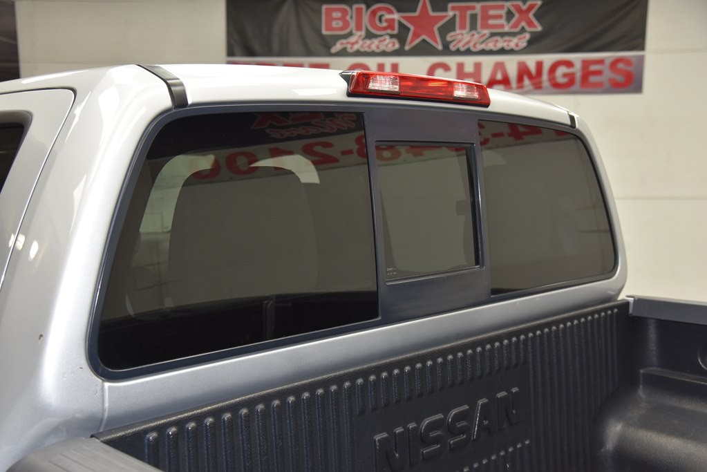 2019 Nissan Frontier Image 17