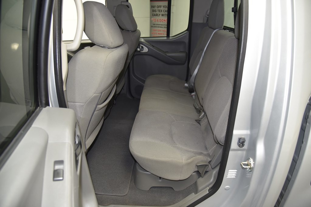 2019 Nissan Frontier Image 18