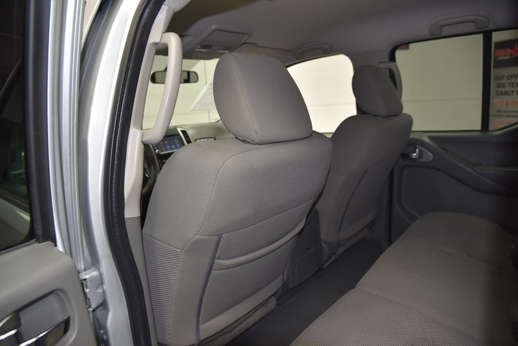 2019 Nissan Frontier Image 19