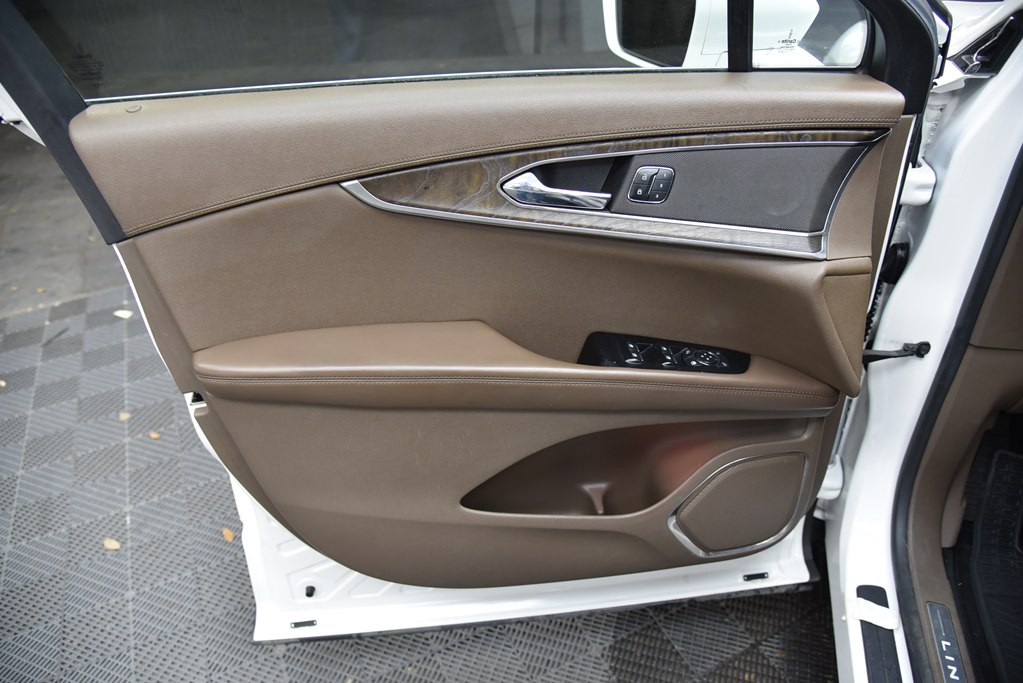 2016 Lincoln MKX Image 36