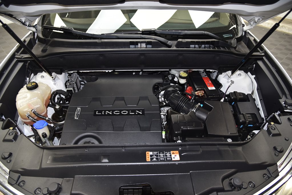 2016 Lincoln MKX Image 37